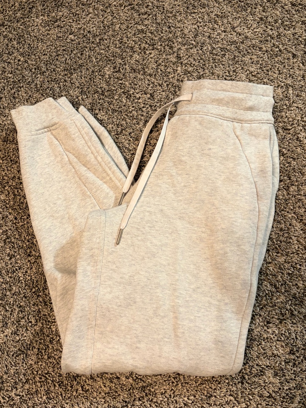 Lululemon Scuba Joggers Gray Size 4